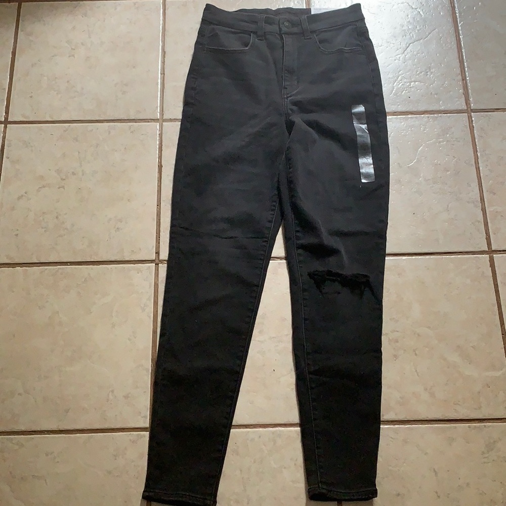 Black Curvy American Eagle jeans